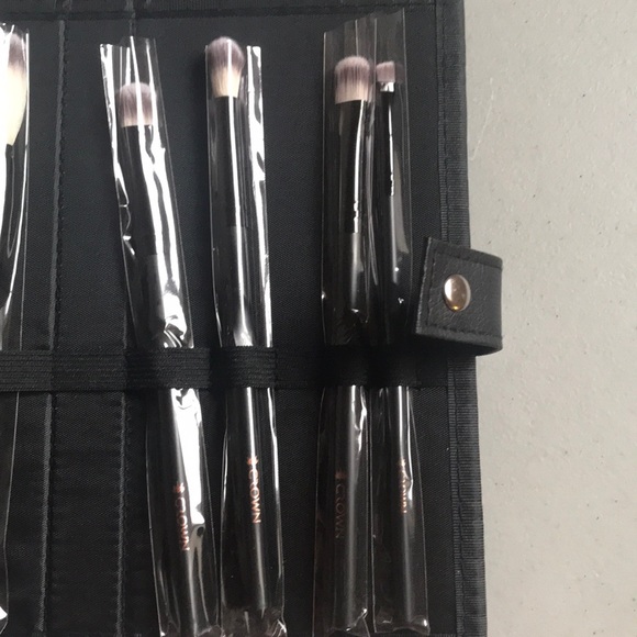 Makeup Brush Set - Picture 5 of 8